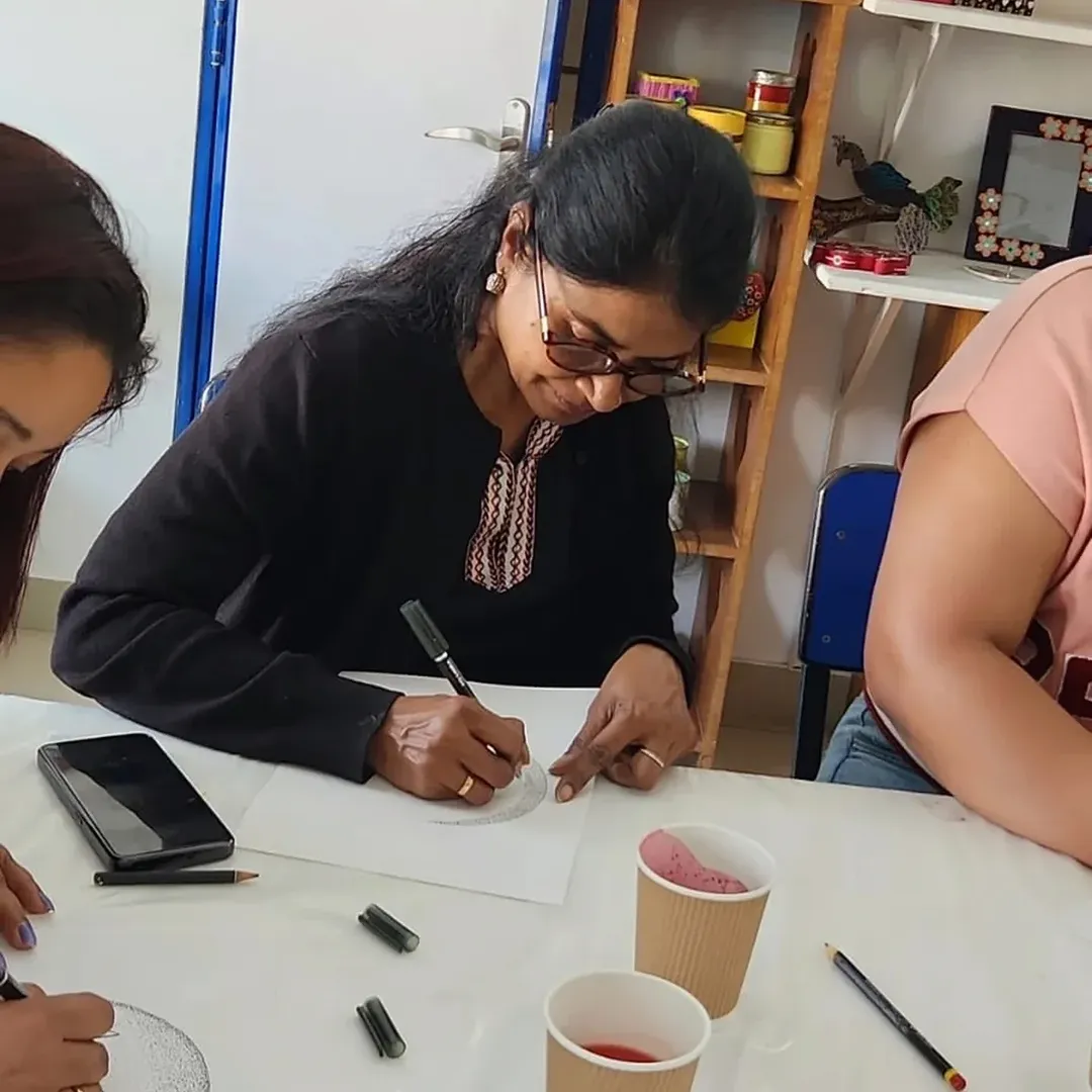 Art & Craft session photo 3