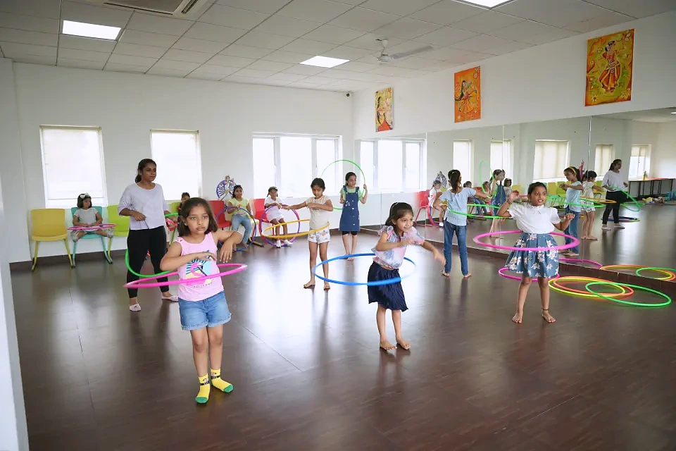 Gymnastic & Hula Hoop, Ribbon course thumbnail