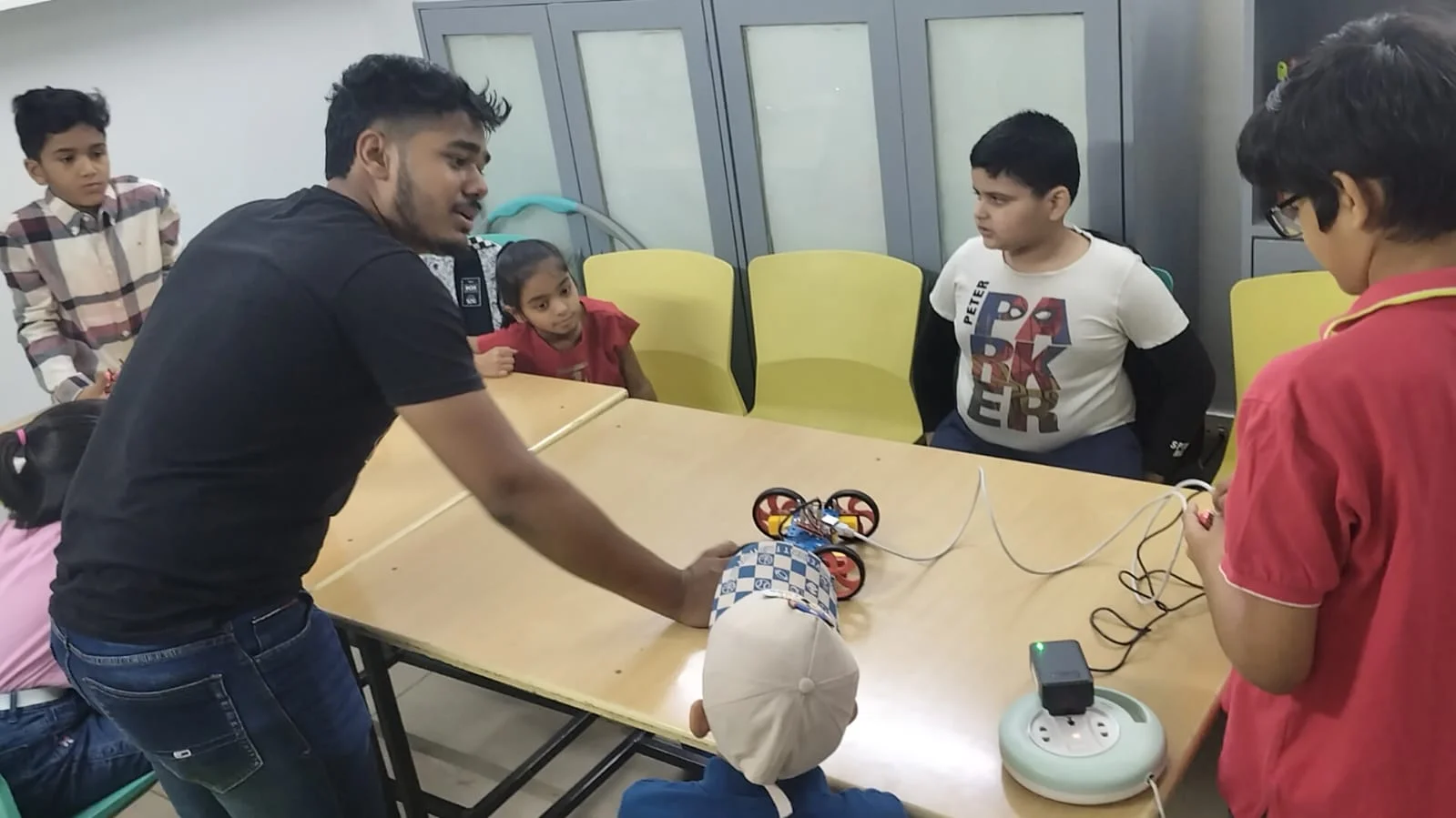 Robotics session photo 3